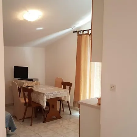 Apartments Nada Drage